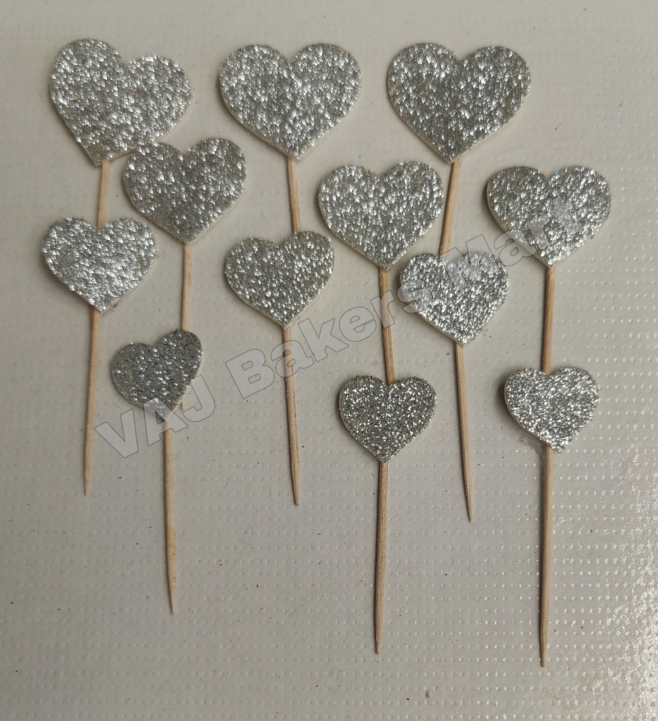 Paper Glitter Silver Heart Topper