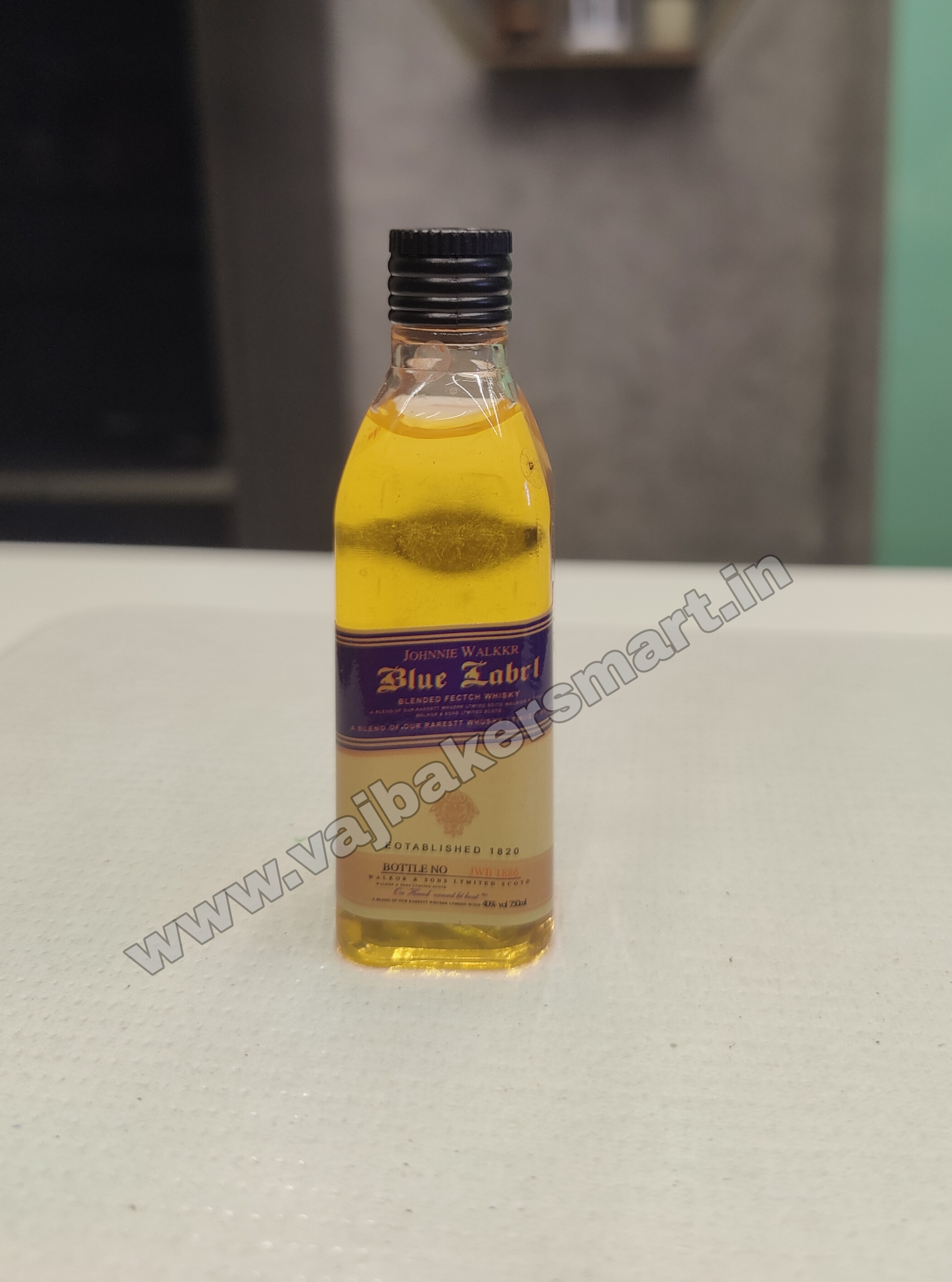 Blue Label - Miniature Bottle Topper 1Pc