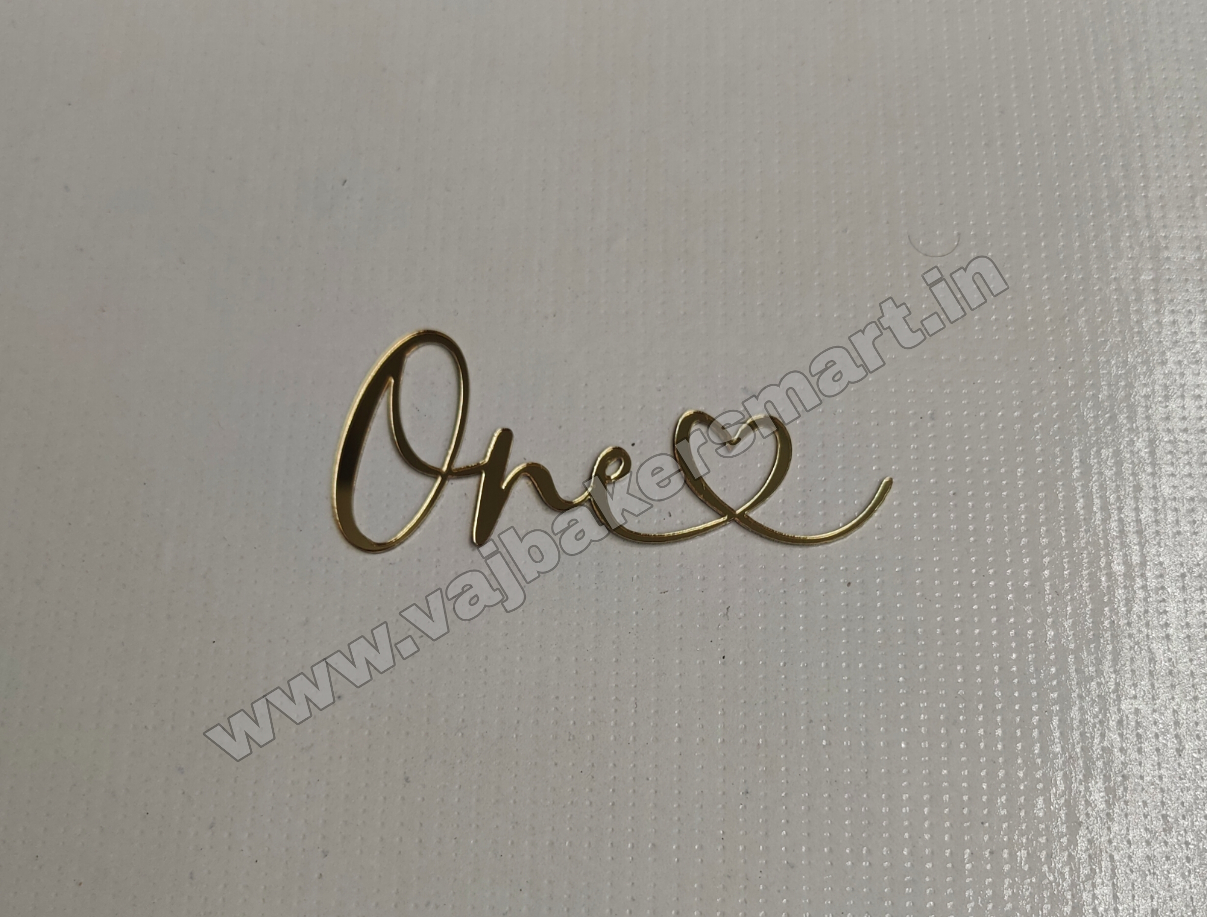 Acrylic One Cutout 4" D3