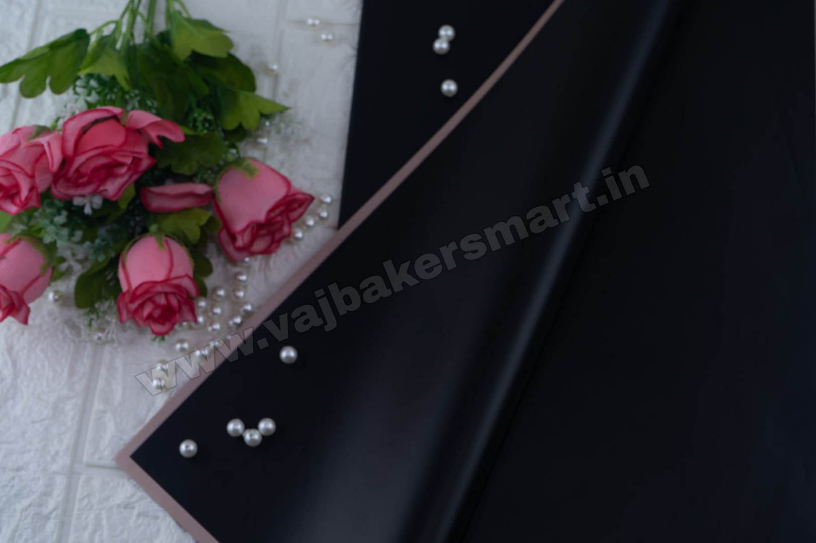 Bouquet Wrapping Paper Black with Rose Gold Border (Pack of 5)