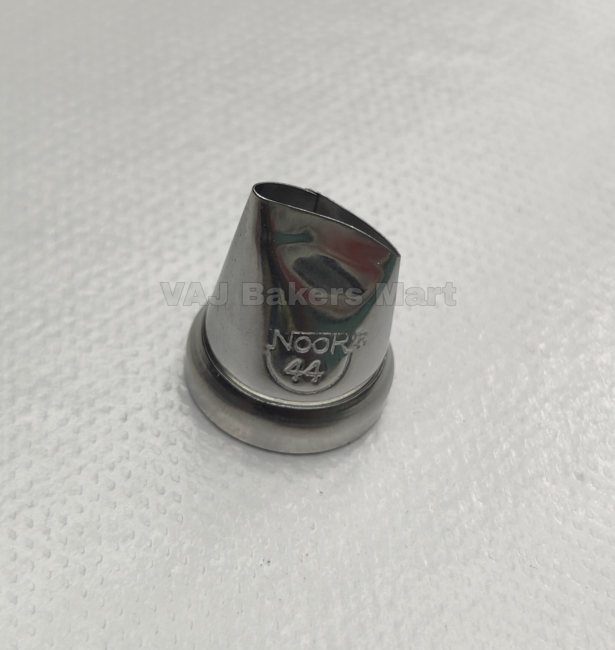 Noor 44 Large Petal Nozzle